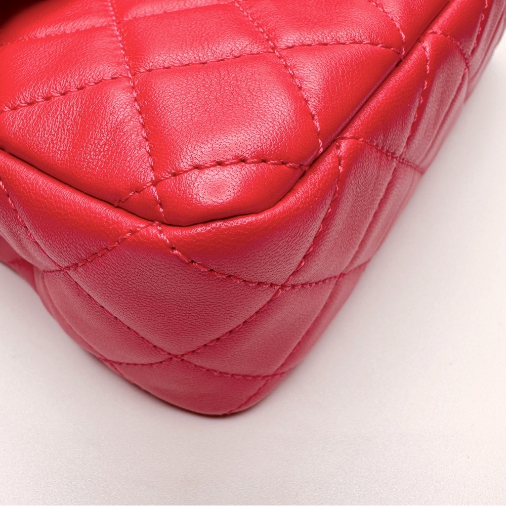 Chanel Pearl Crush - Picture 13 of 17